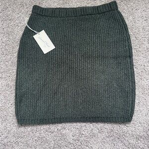 Universal Thread Dark Green Pencil Skirt